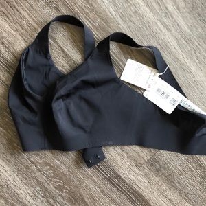 Black lululemon bra - 36C. NWT